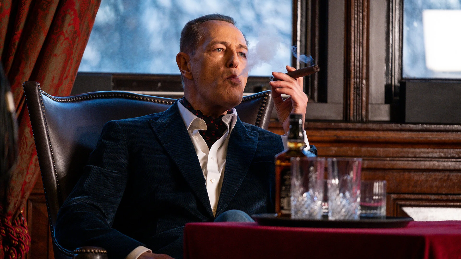 Payne, Bruce Payne, looking all gangster in Nemesis.