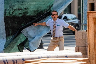 Free Guy: Ryan Reynolds Comedy Glib Fun But No Game-Changer