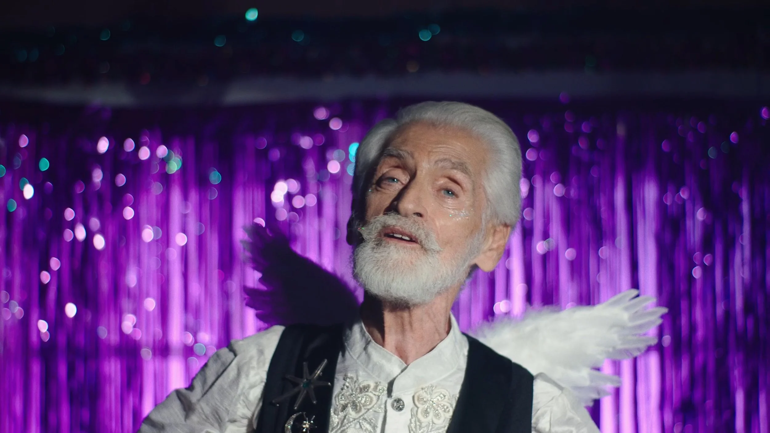 Moon Manor: A 'True-ish' FUNeral Party That Dies Before Our Eyes