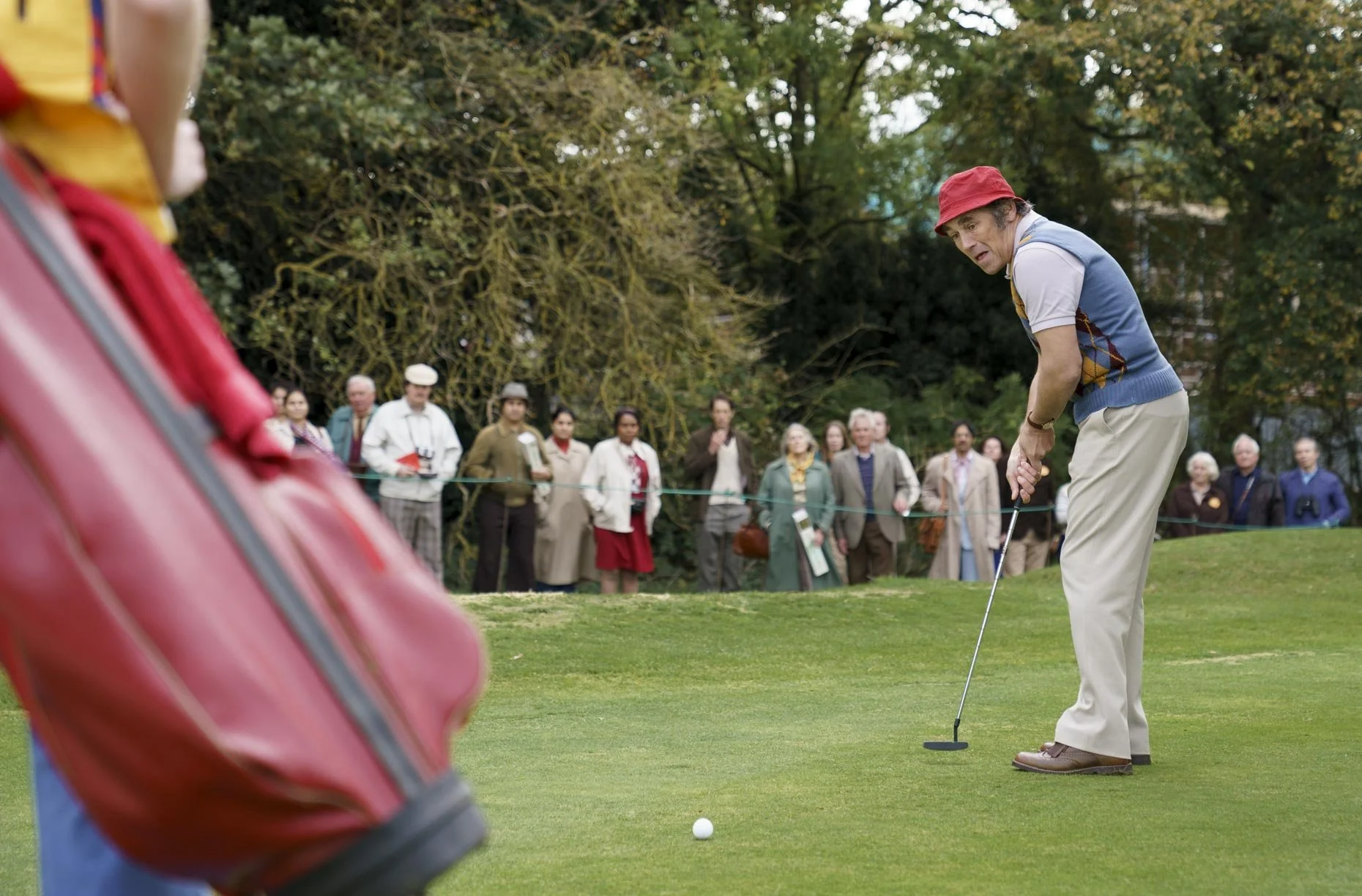 The Phantom of the Open: Mark Rylance Elevates a Real-Life Duffer's Impossible Dream