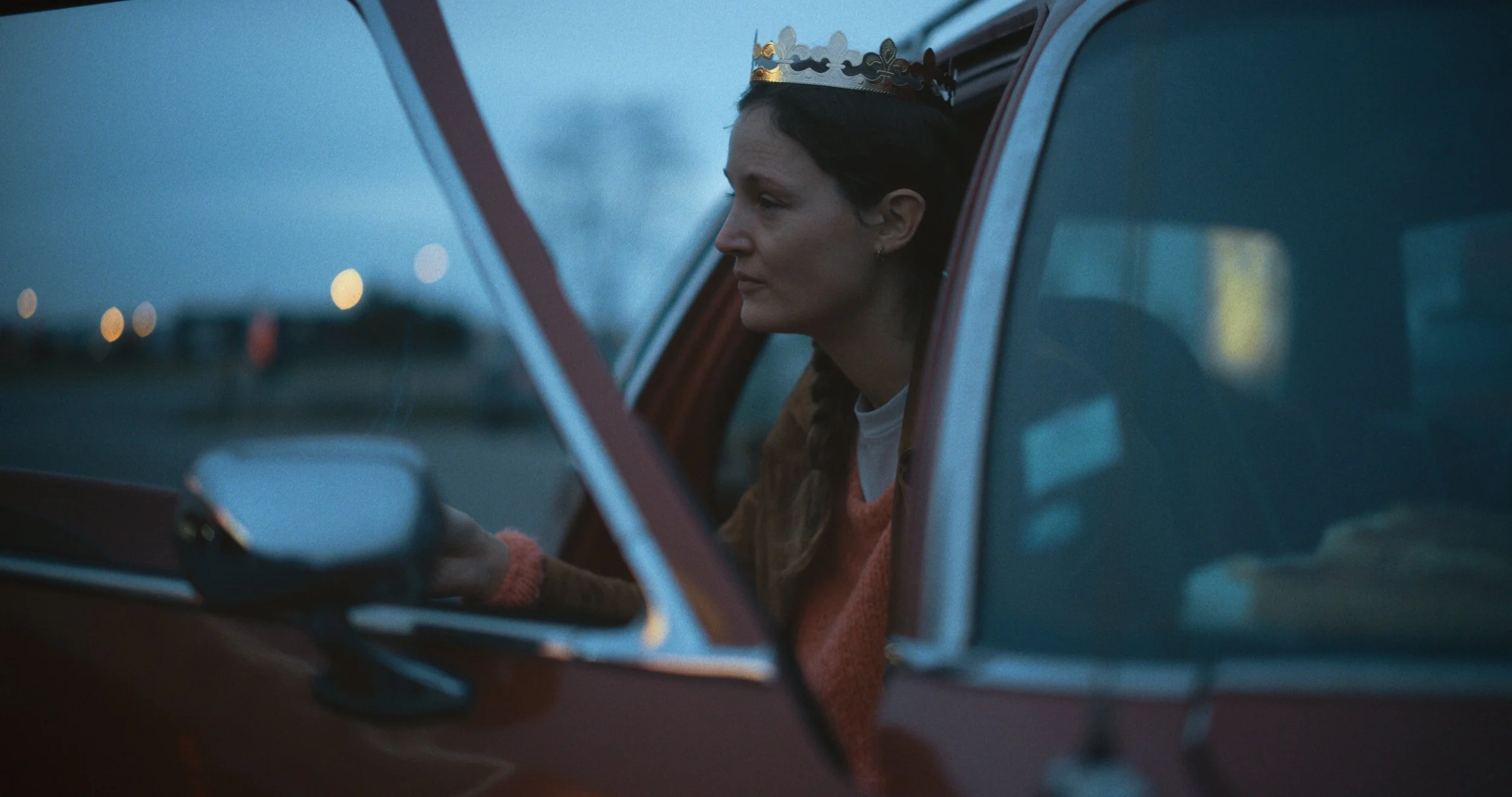 Hold Me Tight: Vicky Krieps Shines as a Woman Divided and Haunted