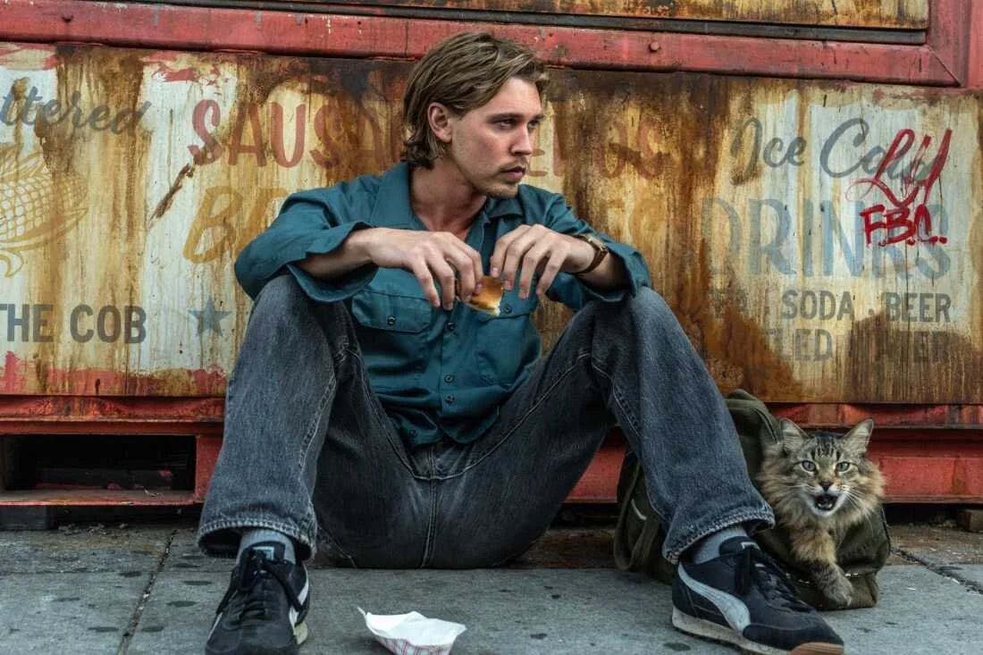 Caught Stealing: Come For the ’90s New York Nostalgia, Stay For the Cat