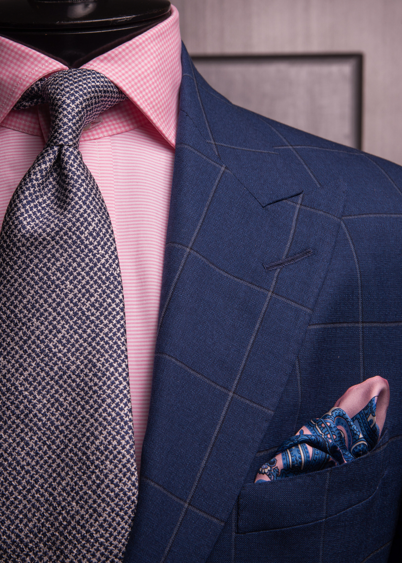 Blue Suit Pink Shirt — free download