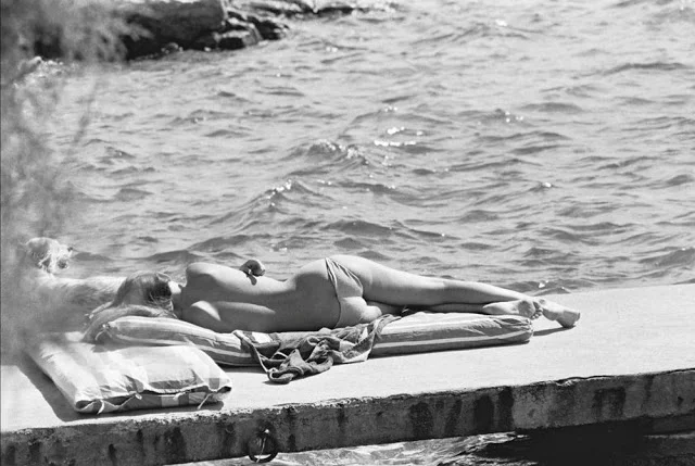 Brigitte Bardot in Saint-Tropez, 1975. (Photo: Daniel Angeli)