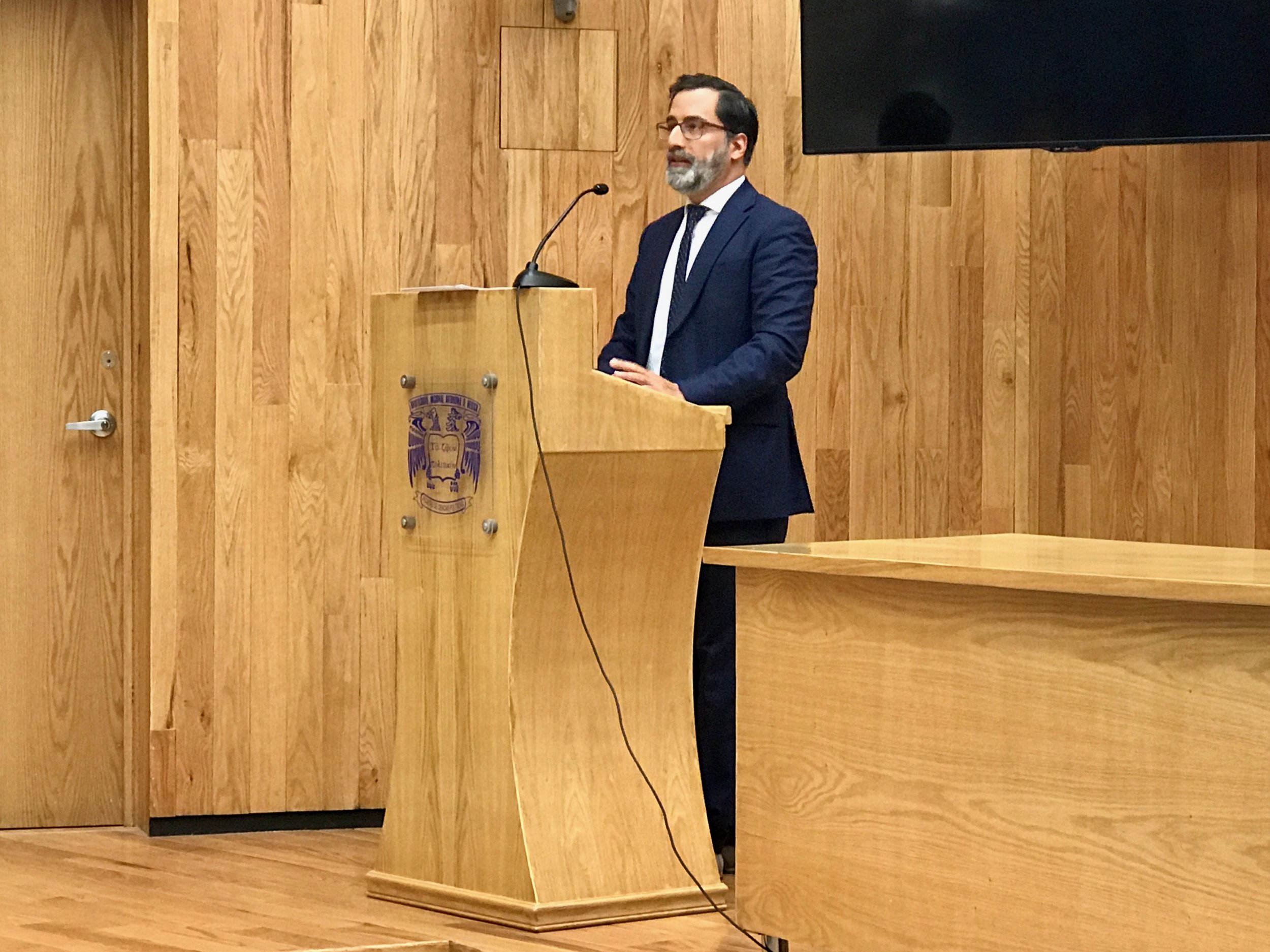 Alex giving a lecture at UNAM University in Mexico City in May 2017. Topic was the surge of populists and the religious and nationalistic rhetoric narratives they use to convince their electorate.