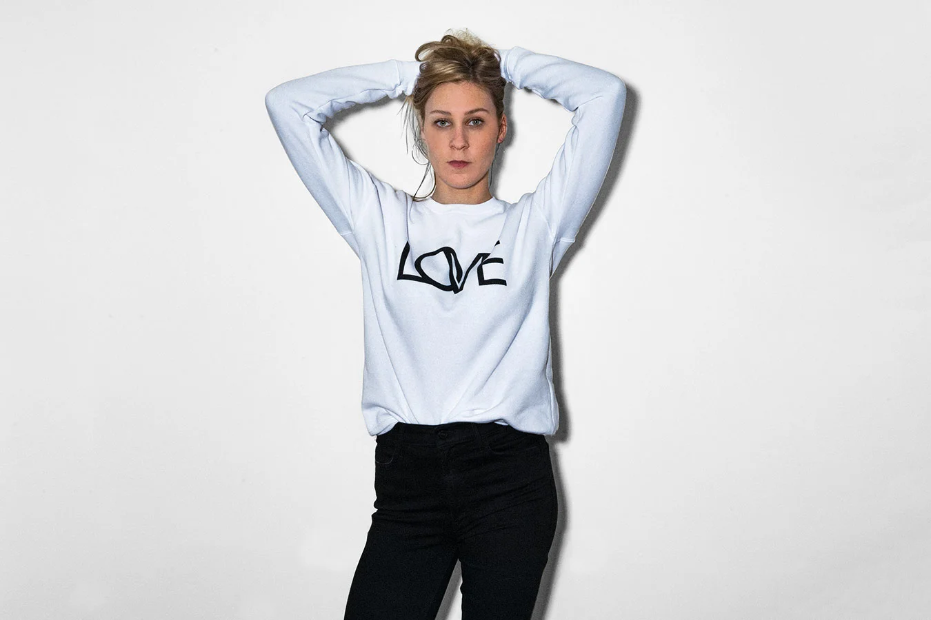 UNISEX_W_SWEATER_COLLECT_003.jpg