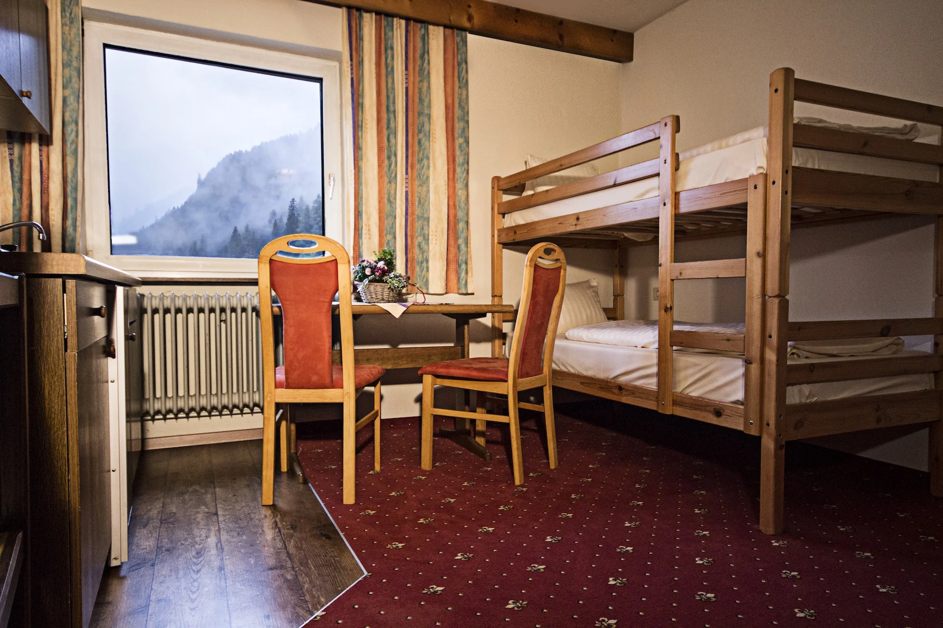 room3.jpg