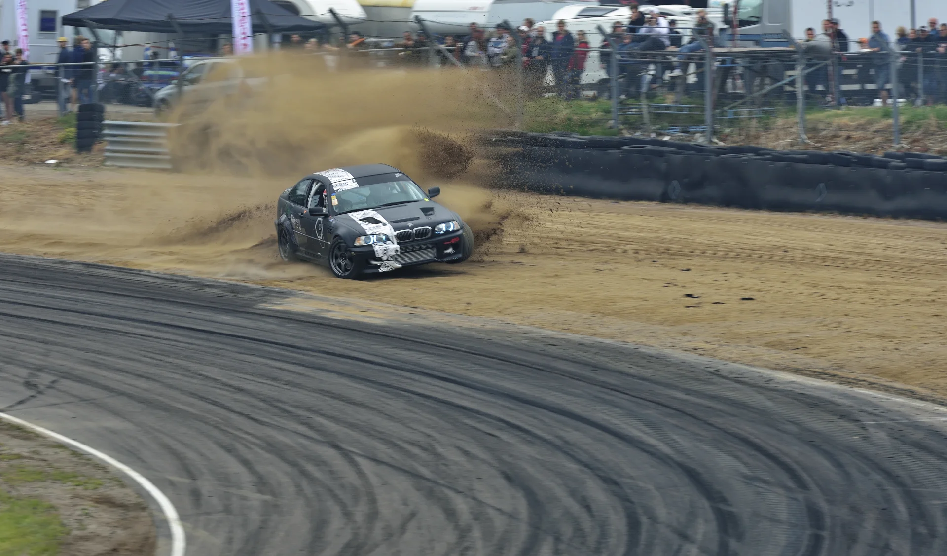 DSC_5586_web.jpg