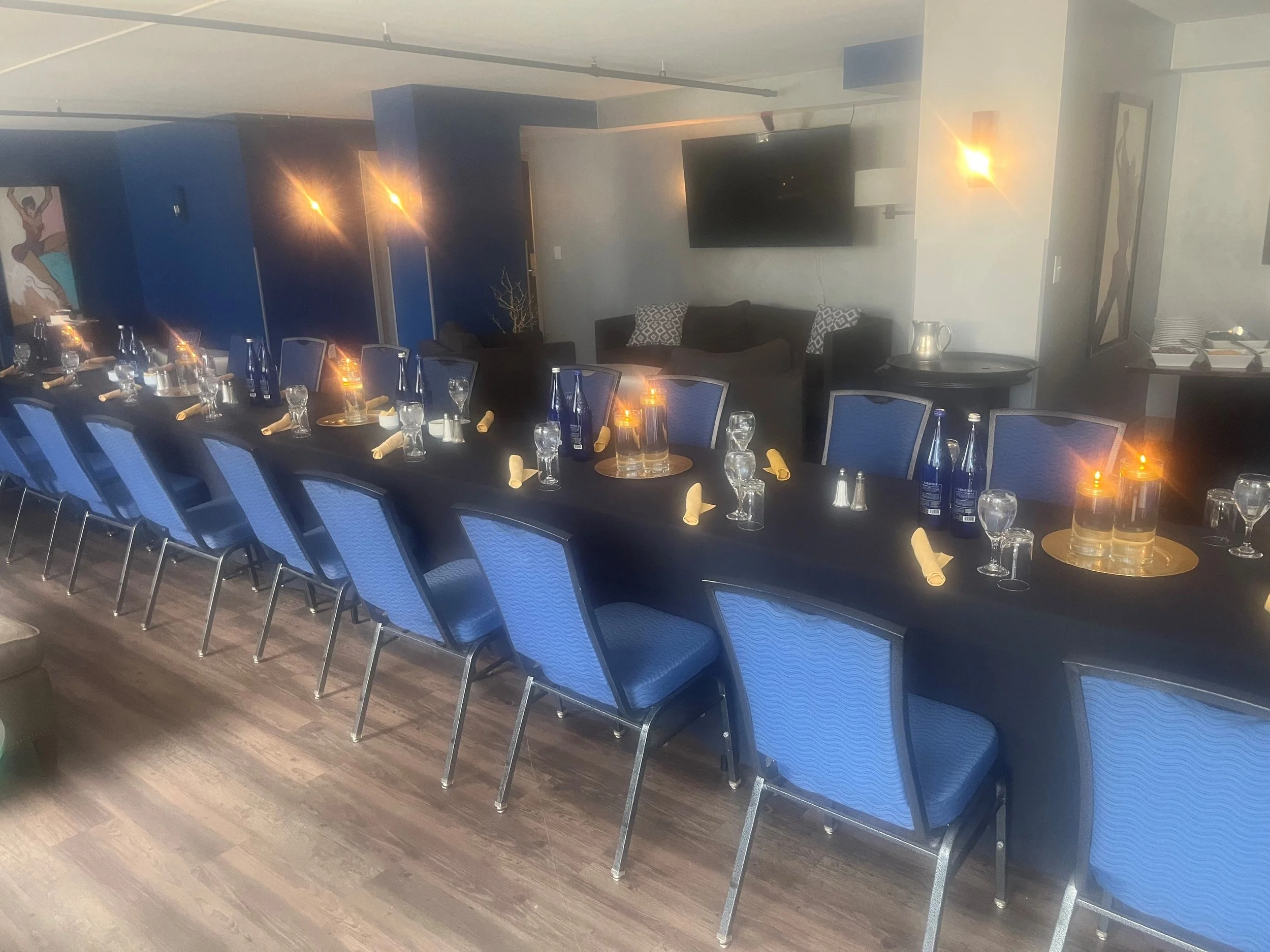 20 royal table CCT.jpg