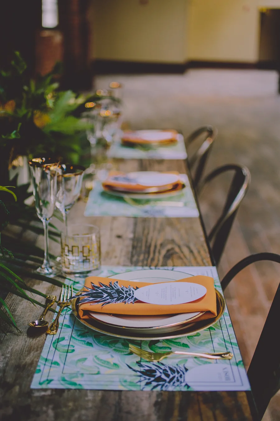Pineapple place settings