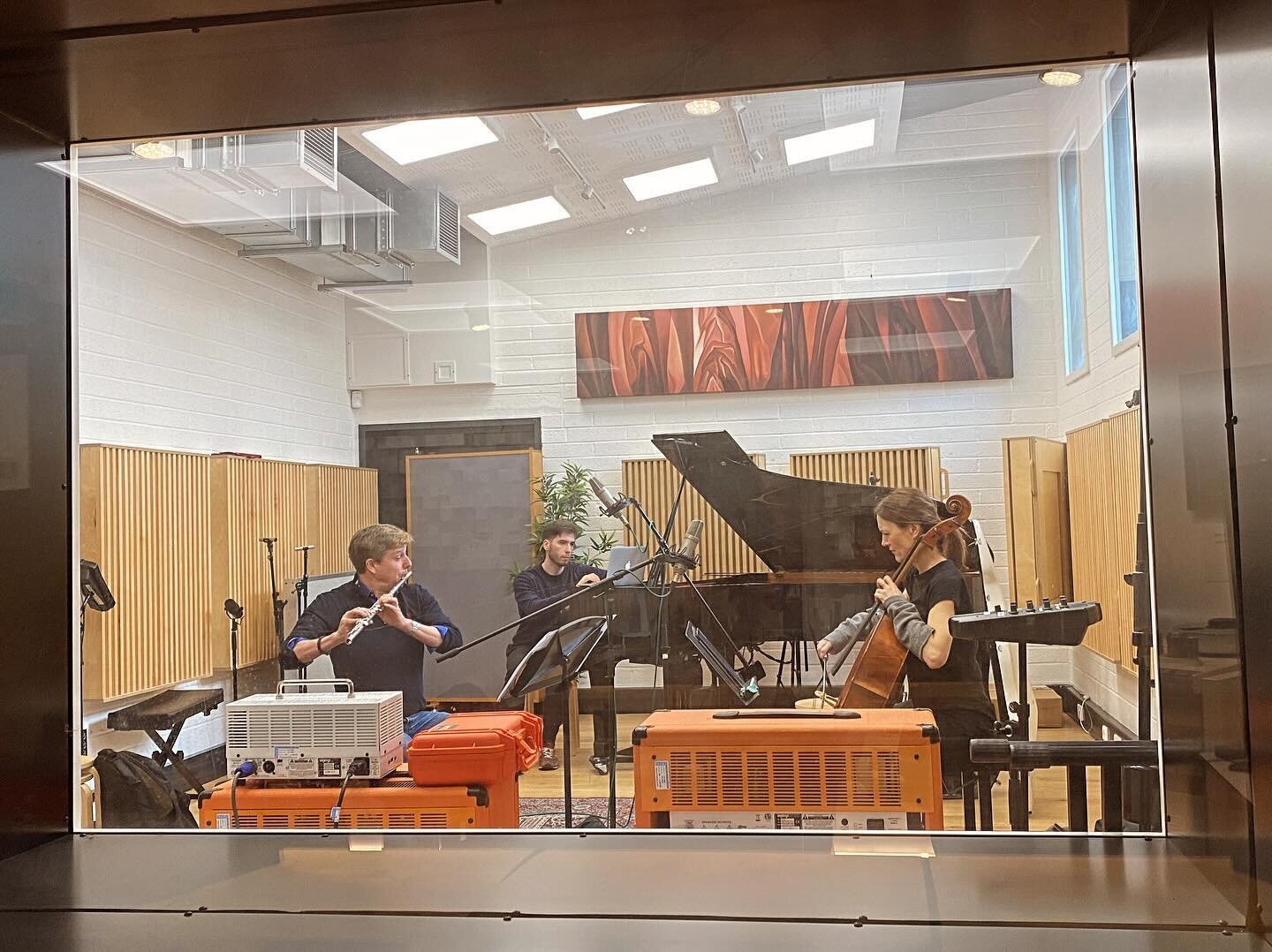 Back at @gms_gold with @sperryjulian and @oconnellcello recording pieces by @aitor_sorozabal