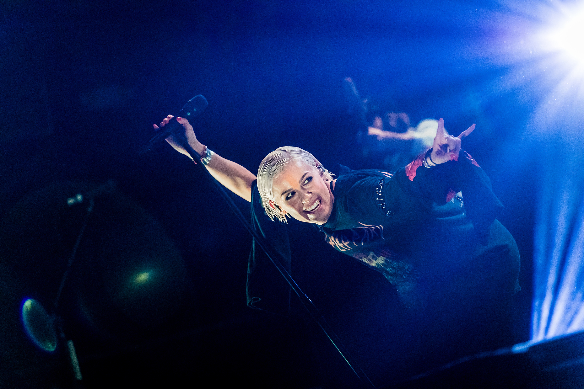 TONIGHTALIVE_016.JPG