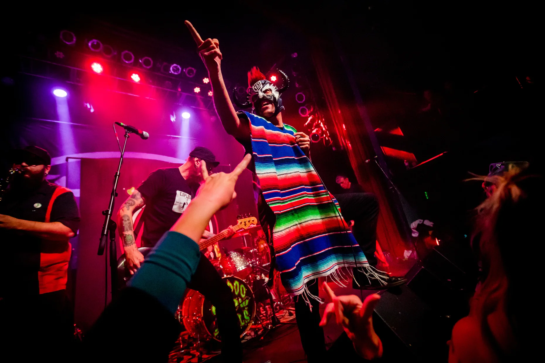 REVEREND HORTON HEAT + VOODOO GLOW SKULLS