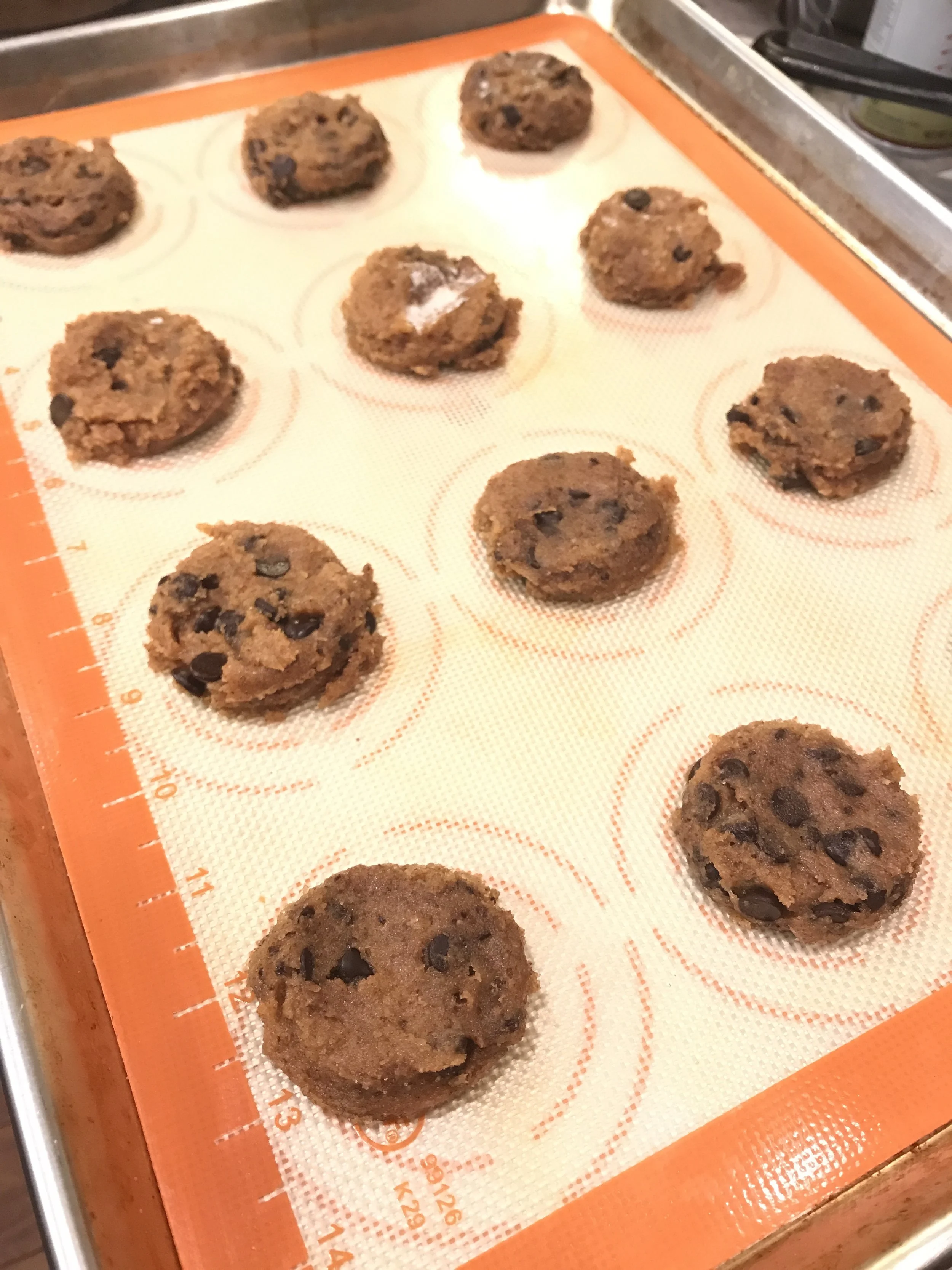Gluten-free Low Carb Sugar Free Chocolate Chip Cookies