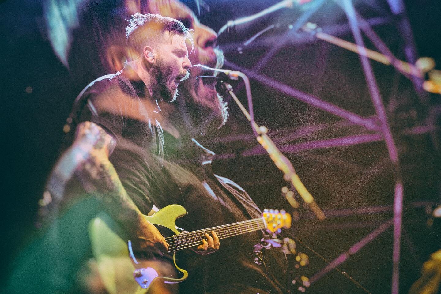 Here&rsquo;s a double exposure of @dustinkensrue at 2000 Trees festival. It was my first time shooting at this festival. Is was such a brilliant one! #thrice #dustinkensrue #guitar #hardrock #rockband #metal #rockandroll #livemusic #guitarist #heavym