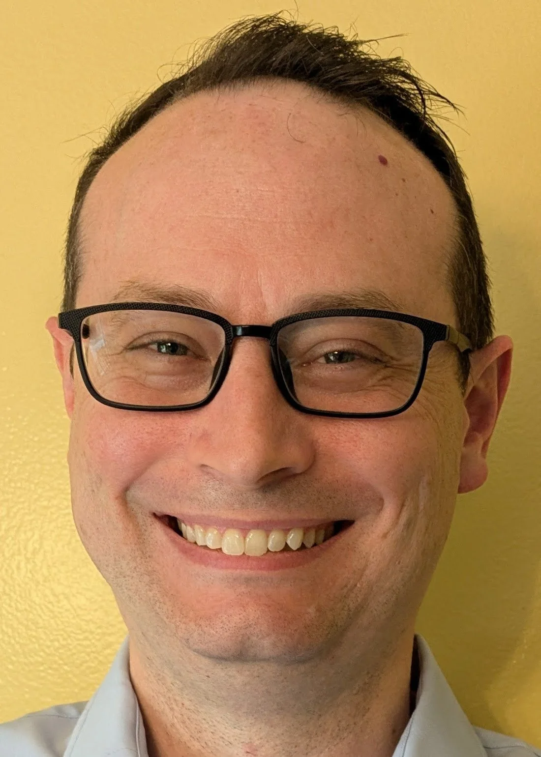 Eric Robinson-Headshot.jpg