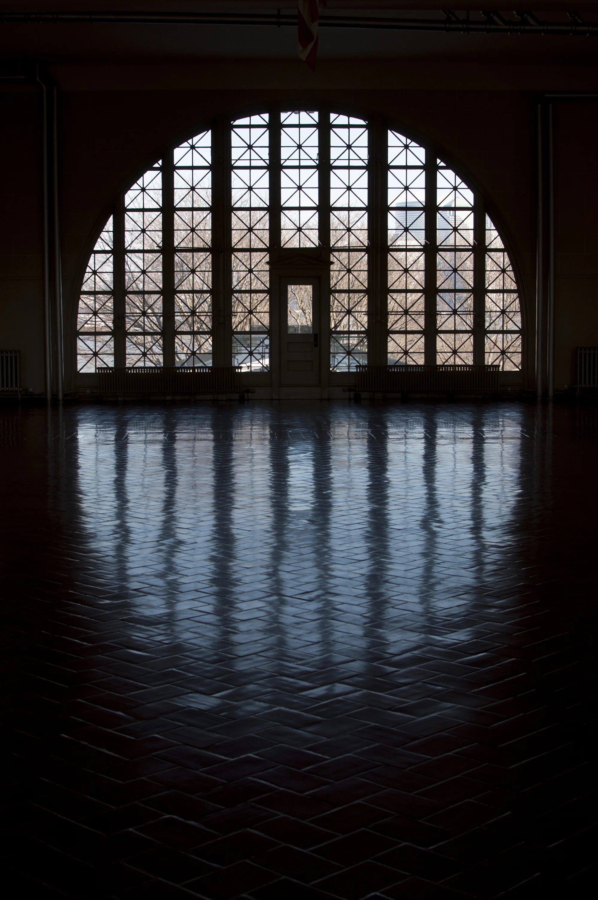 New York 09 Ellis Island Registry Room.jpg