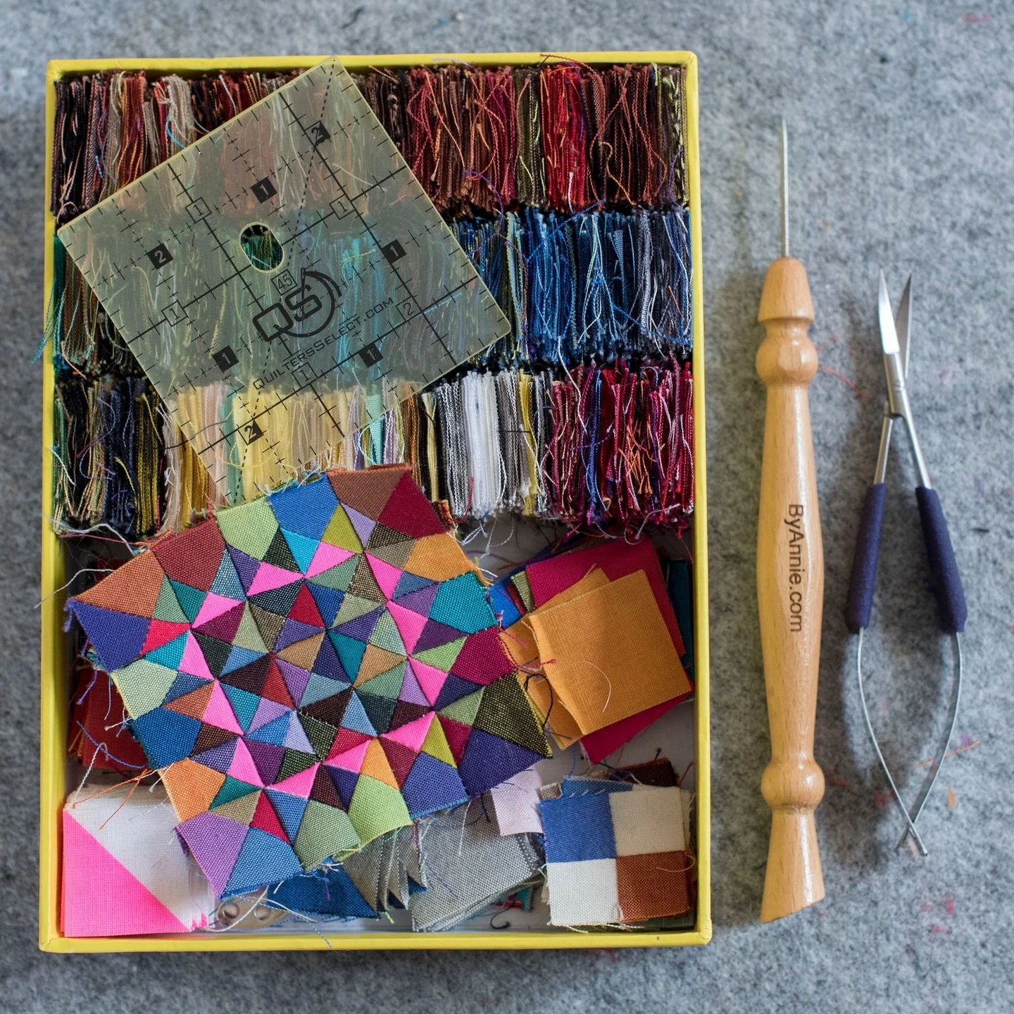I had a sew day with friends in my studio this week and made a new little mini quilt. 

I plan to drop a few more of these framed mini&rsquo;s in my website shop later this spring so stay tuned!

#tinypiecing #ridiculouslytinyquilts #sewtiny #sewsoli