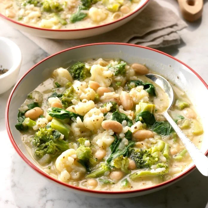 Arborio-Rice-and-White-Bean-Soup_EXPS_SDFM18_190100_D10_06_4b-2-696x696.jpg