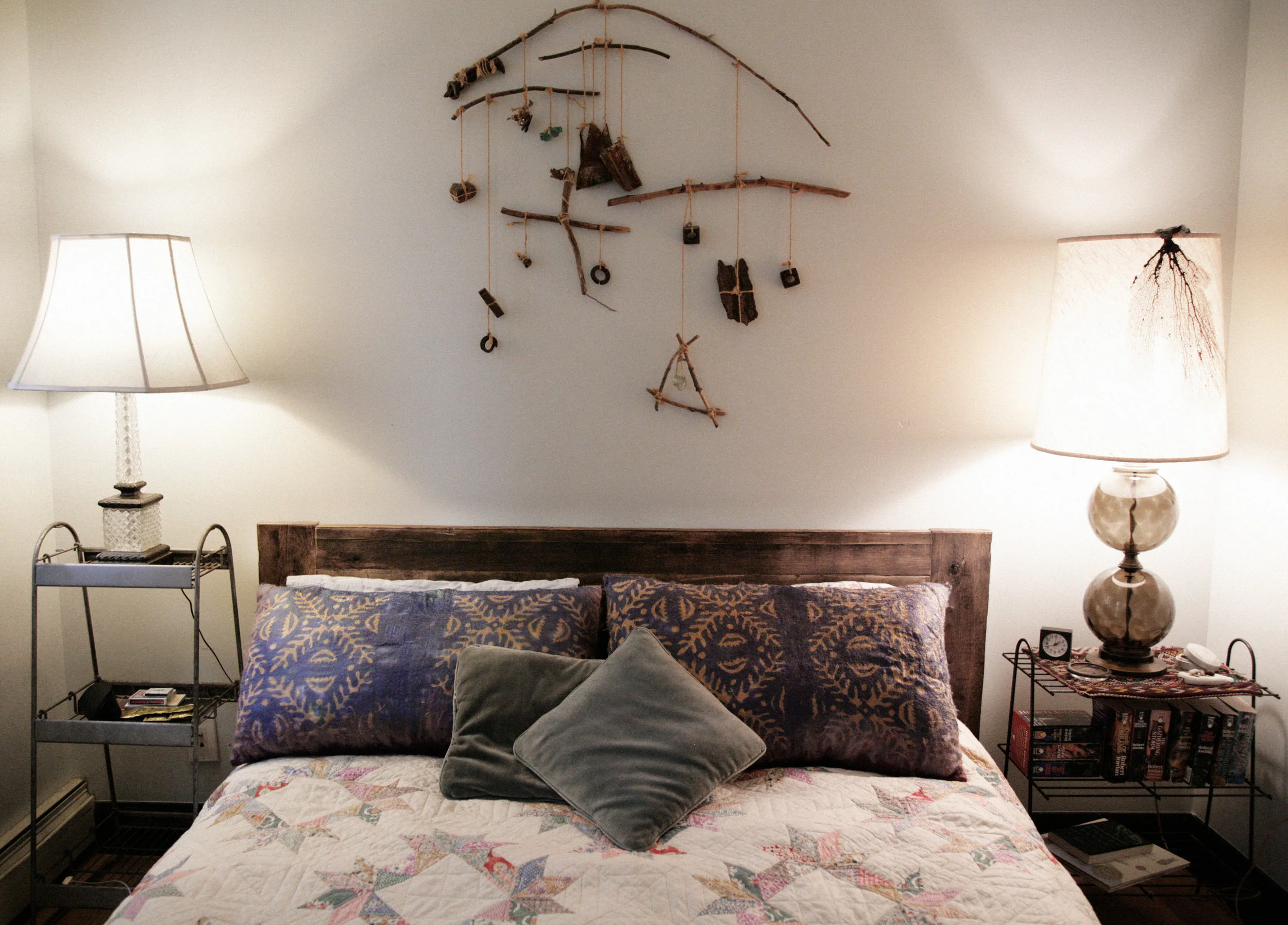 Headboard and platform bed