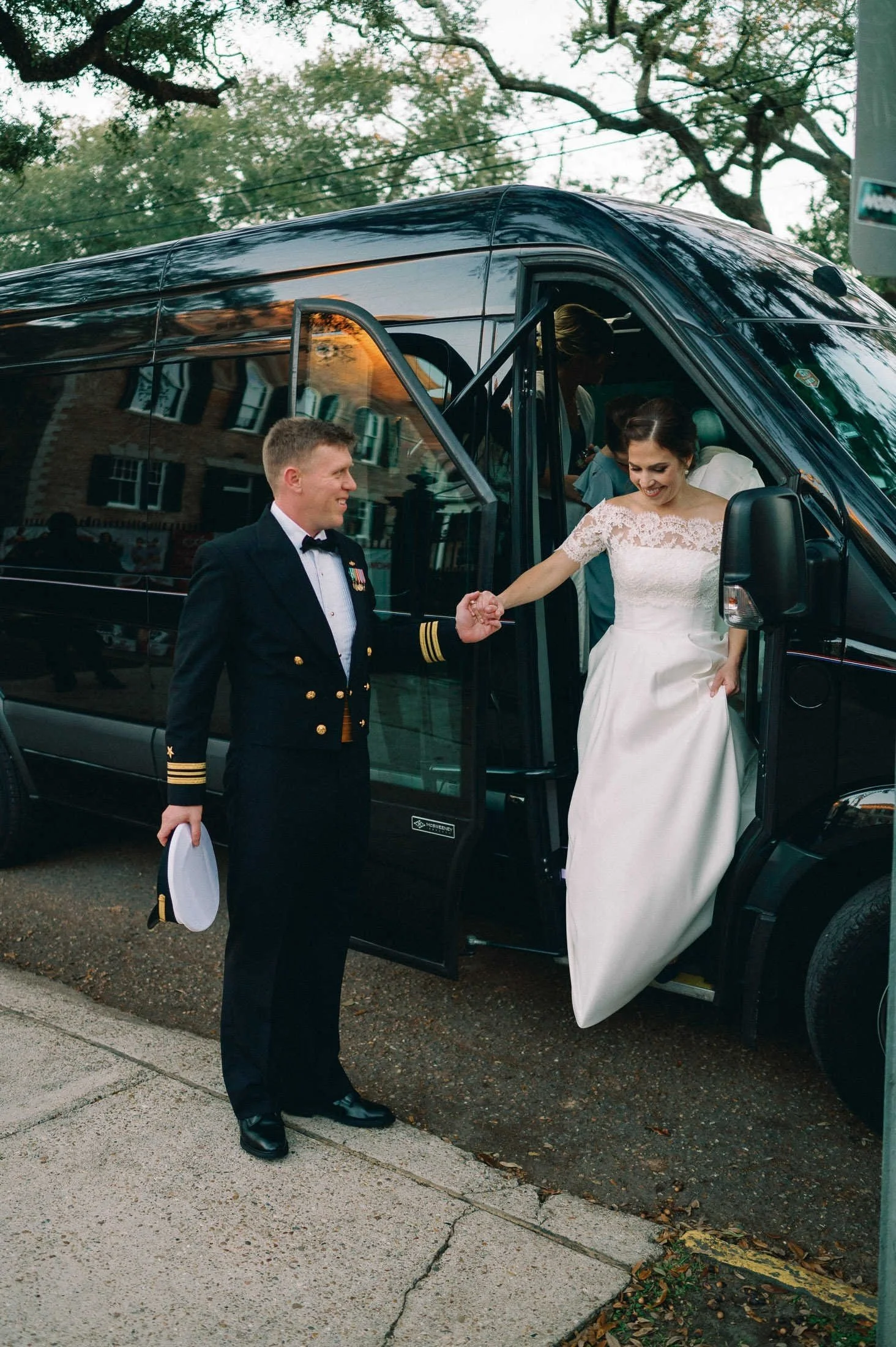 couple-arriving-academy-of-sacred-heart-new-orleans-wedding.jpg