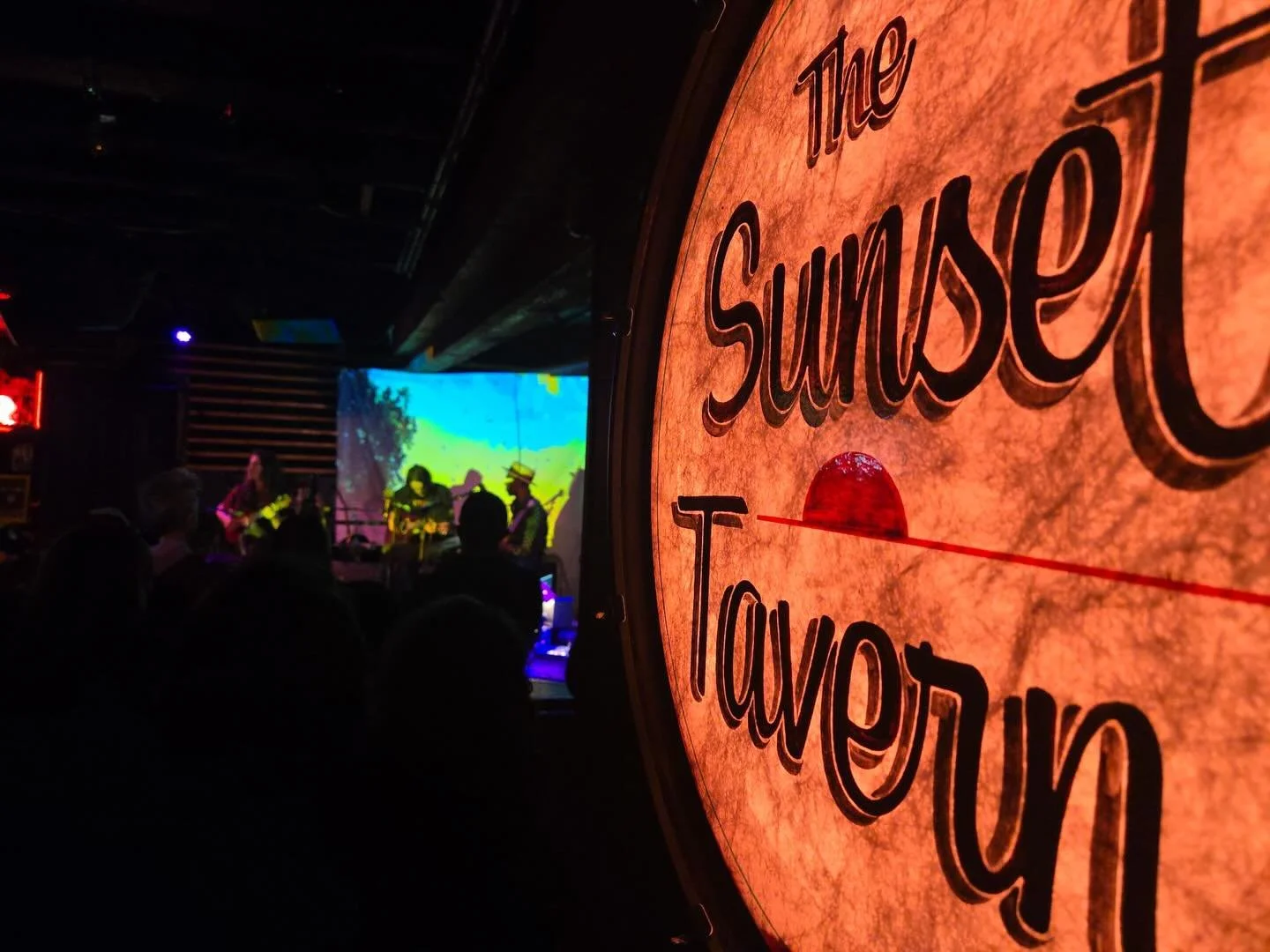 Thankyu Seattle for the epic turnout last night and for being super down to go deep into the sound&amp;vision with us!! You showed up to listen 👂 👂 👂 will never forget it and can&rsquo;t wait to return  @thesunsettavern . 
and thankyu  to @lilfody