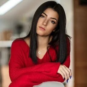 ¿Qué es lo que la gen Z busca en su skincare? ¿Y qué tipo de marcas son sus favoritas? 