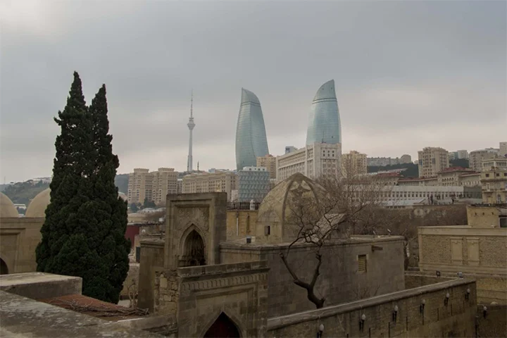 CM_Baku_Flame_Towers_city_LR-2796.jpg