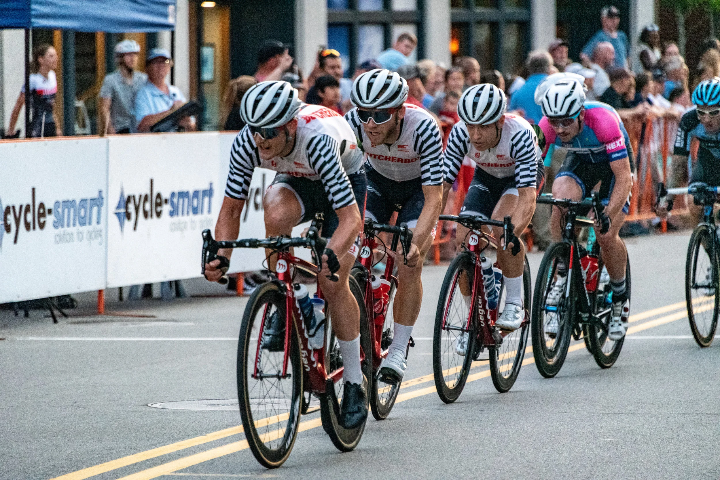 ButcherBox wrapped it up for Rosenholtz in the final laps. Photo: Katie Busick Photography