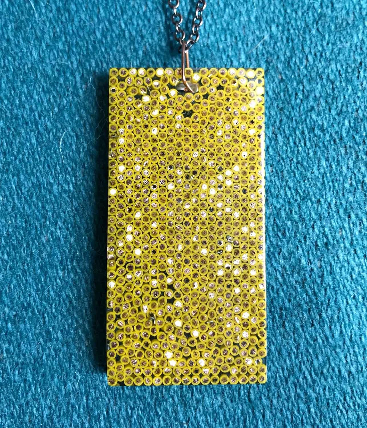 Yellow-resin-pendant-1.jpg