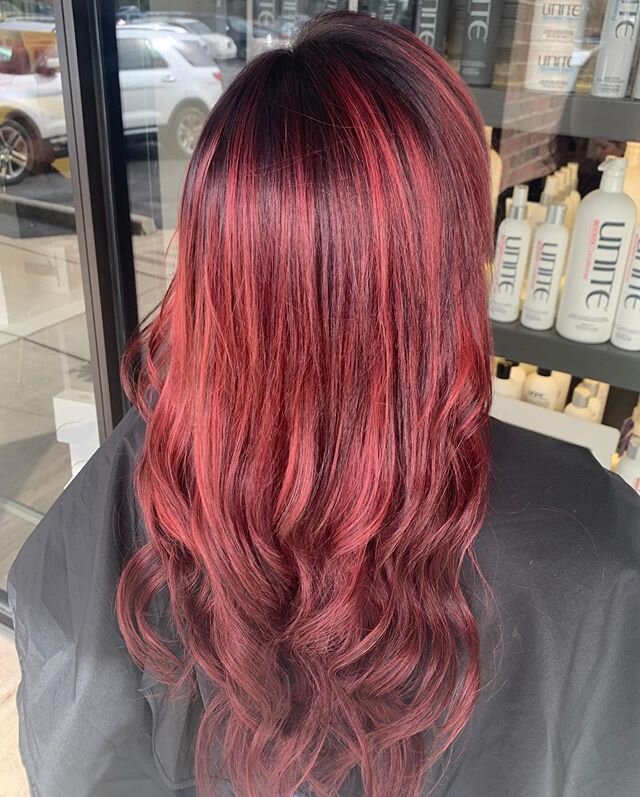 Extensions &amp; Color correction🔥#richardandco901 @e_stine 
#hairextensions #hair #redhair #901 #colliervilletn #germantowntn #haircolor #haircolorcorrection #extensionspecialist #tennesseehairstylist @hotheadshairextensions @unite_hair @keunenamer