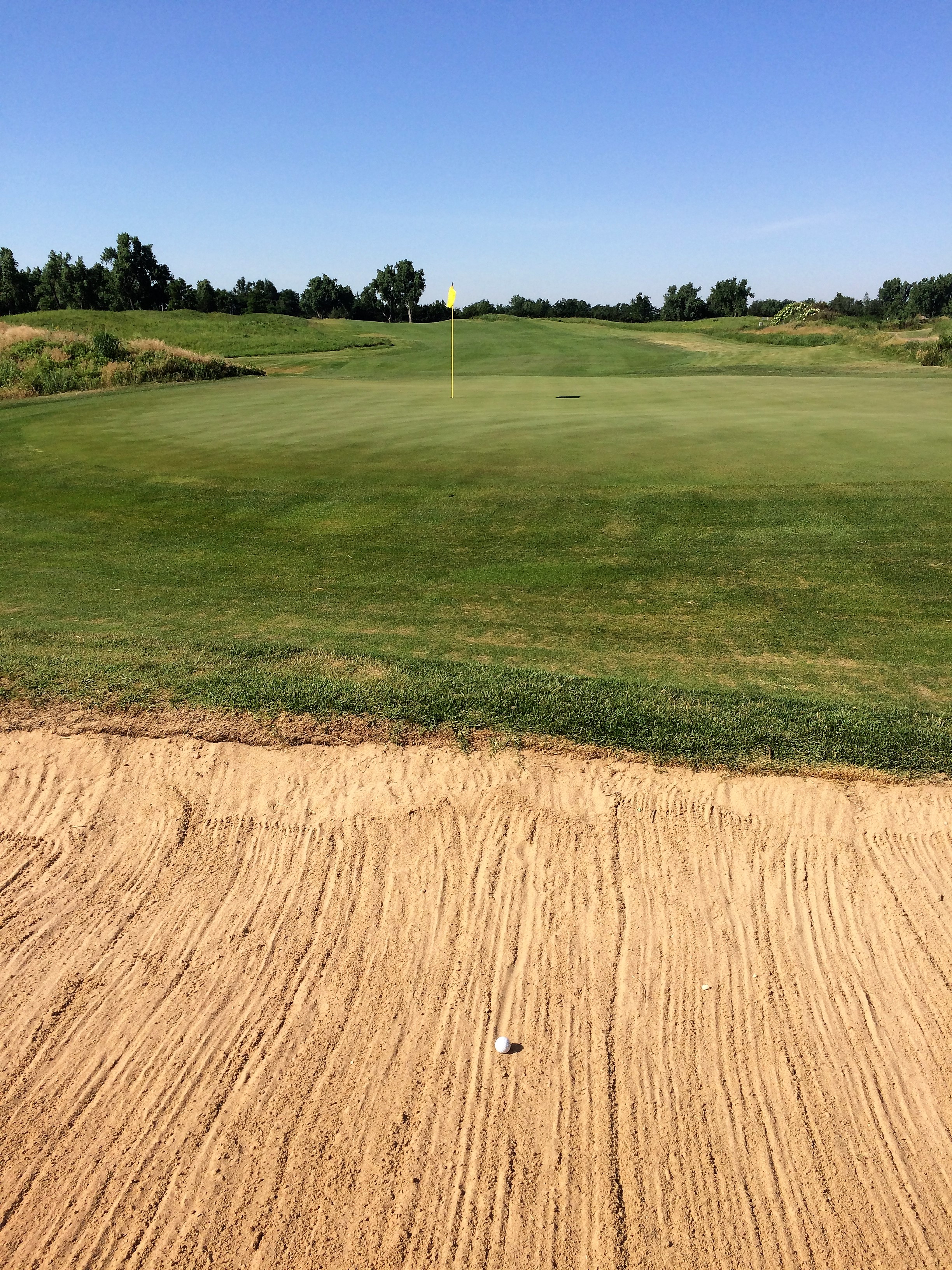 Where my fifth shot on the very difficult 8th hole end up on my way to a triple bogey