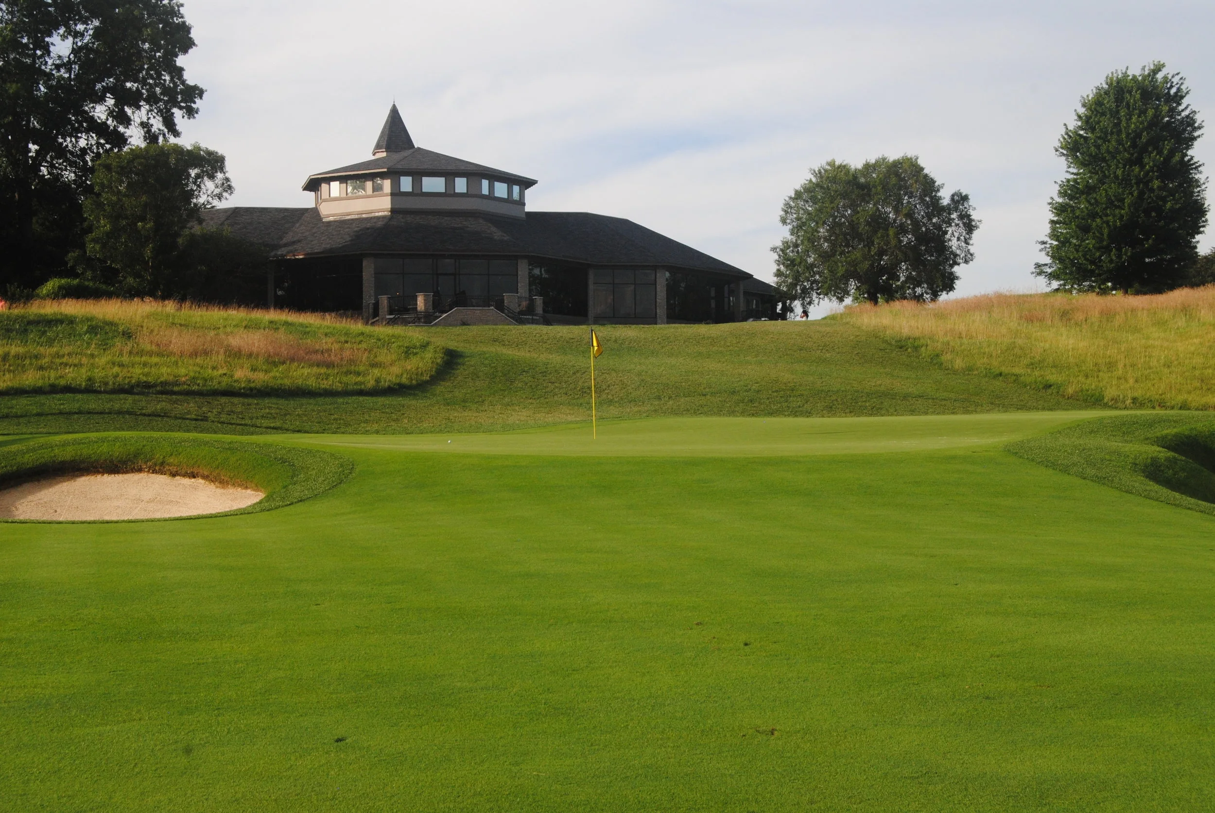 The 18th green and my approach shot within birdie range...I left the putt just short of the cup