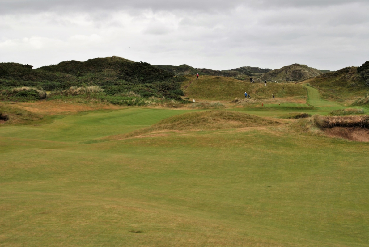 A view of the approach on the first hole