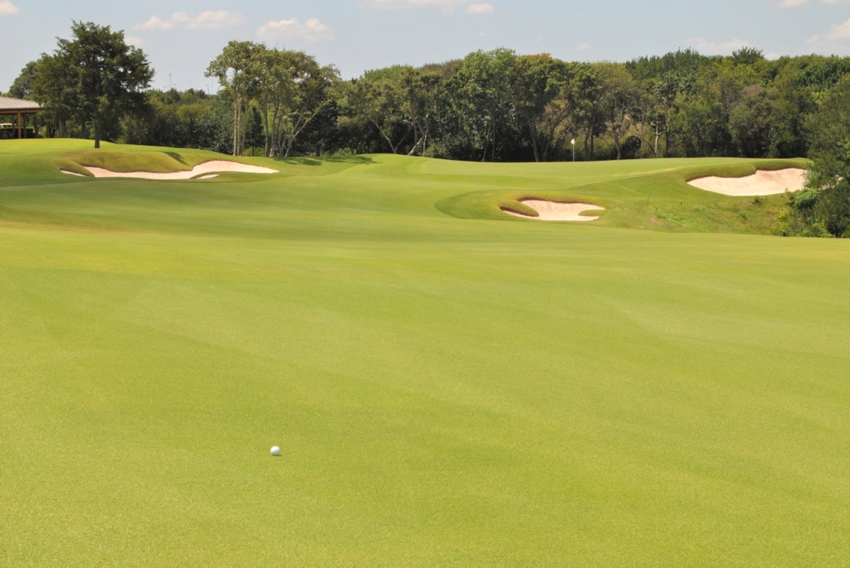 After not clearing the bunker on my drive, I hit my second shot to 195 out from the green.