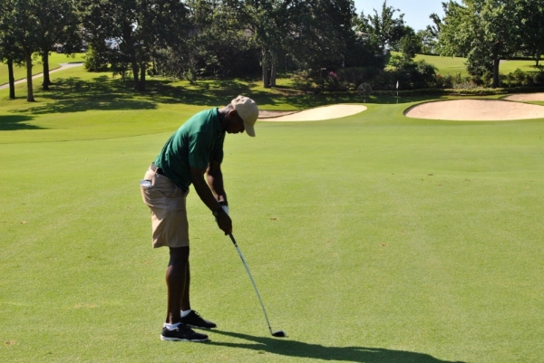 Setting up for the approach shot to the 4th hole.