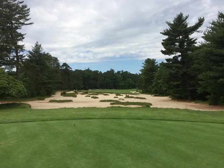 Hole 3 fairway.jpg