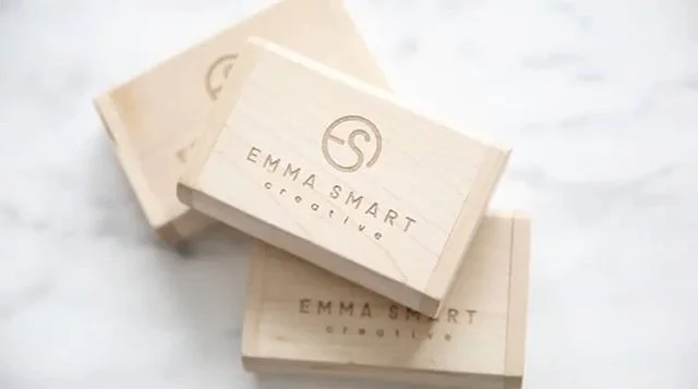 One of the best things about our line of work is that we get to design for some pretty talented people.... @emmasmartphoto is one of those people. Check out her branding on these gorgeous wooden gift boxes.
.
.
#photography #video #giftbox #gift #emmasmartcreative #wood