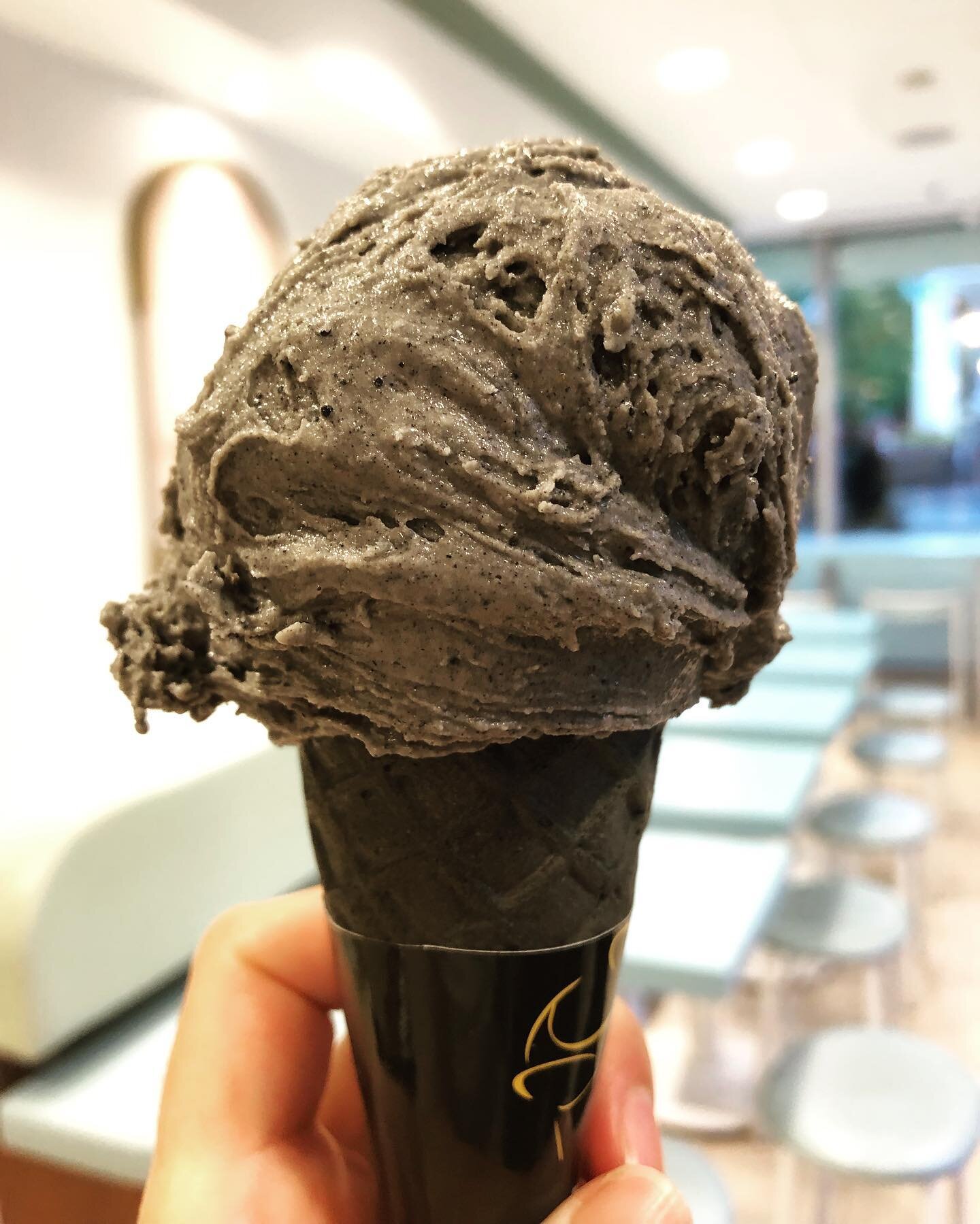 Not big on Halloween but did have this very spooky cone in Vancouver last month 🖤👻🖤 Black-sesame gelato is amazing, who knew? #spookycones