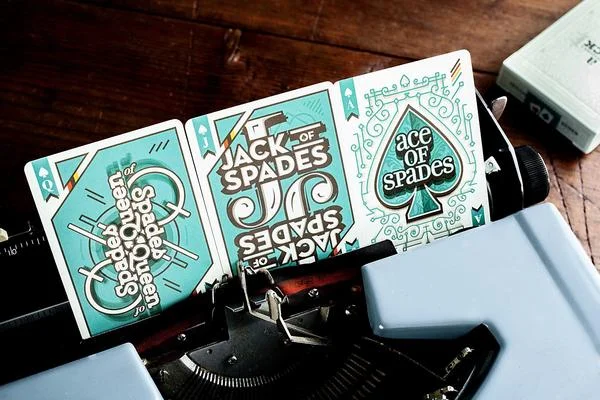 playing-cards-a-typographer-s-deck-14_grande.jpg