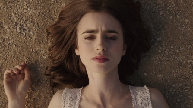 Lily Collins deciding to live in "To the Bone".