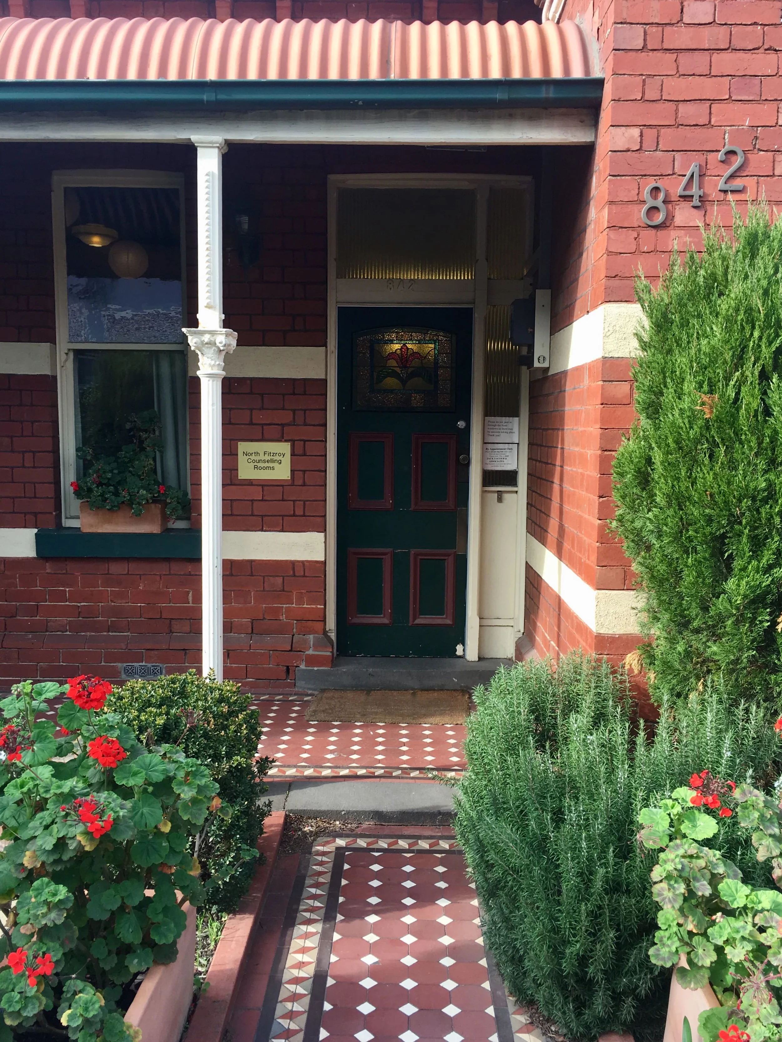 Fitzroy-Psychotherapy-and-trauma-counselling-with-Melbourne-trauma-therapist-Amanda-Robins