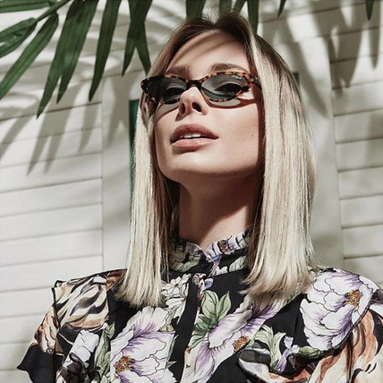 Hadid Street Style Headphones Fashion Vogue Hadid Sunglasses Hadid