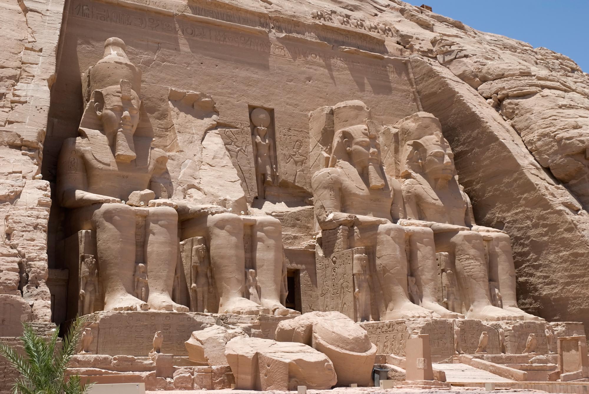 Abu Simbel Exterior