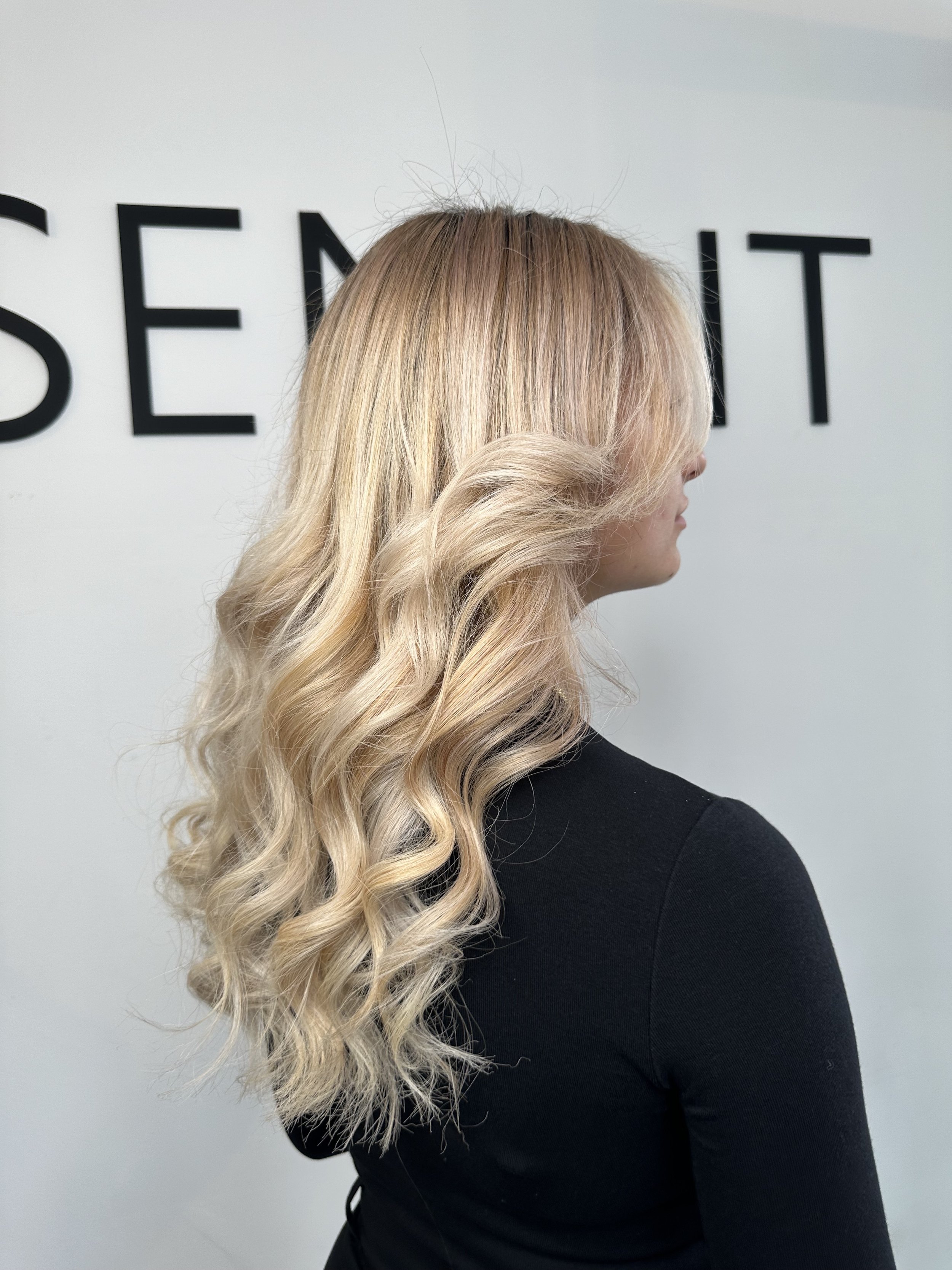 Blondierung Friseur Esslingen — Nr. 1 Friseur Esslingen Friseursalon SENAIT