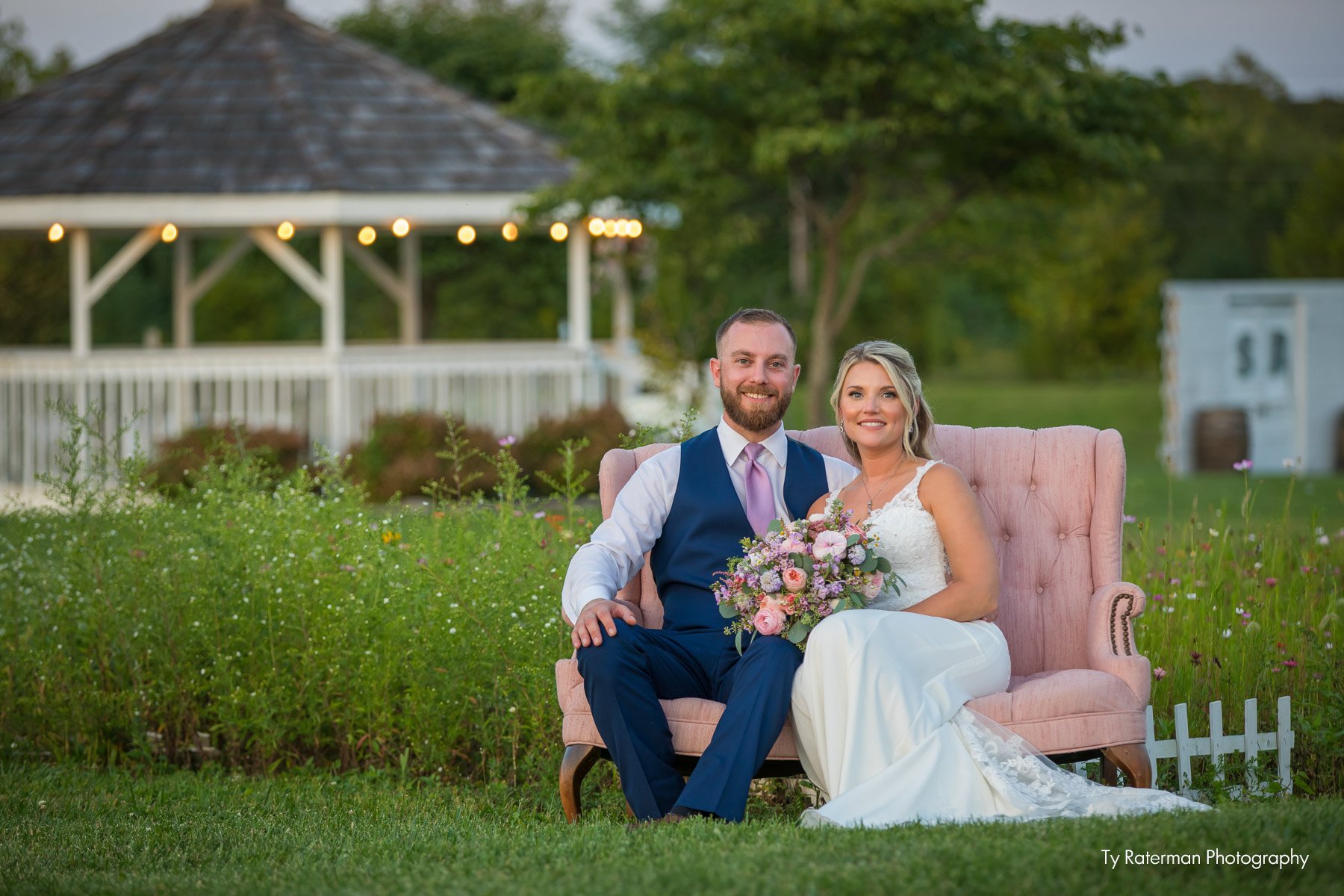 0010_dayton-cincinnati-barn-wedding-venue.jpg