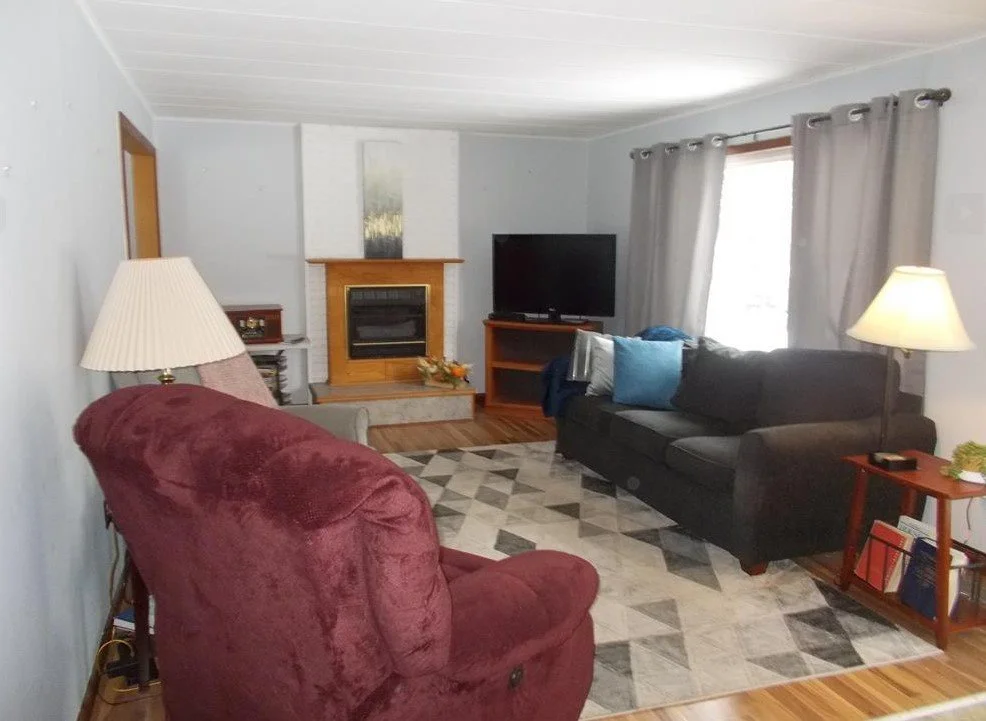 Carole Wilson Real Estate 5761 E. Esmond Rd.