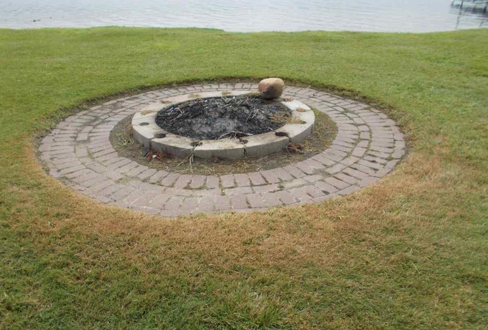 Carole Wilson Real Estate 8791 Saint Aubin Dr. West Londo Lake