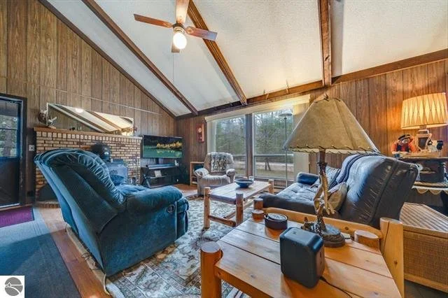 1943945-7e5cfce9-eb7e-4d63-adf0-0c4f01fb2213 - Copy.jpg