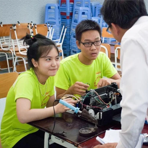 Máy in chữ nổi của hai sinh viên Đà Nẵng vươn ra thế giới 